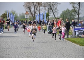  V I I Sandomierski Sportowy Weekend Kwitnących Sadów